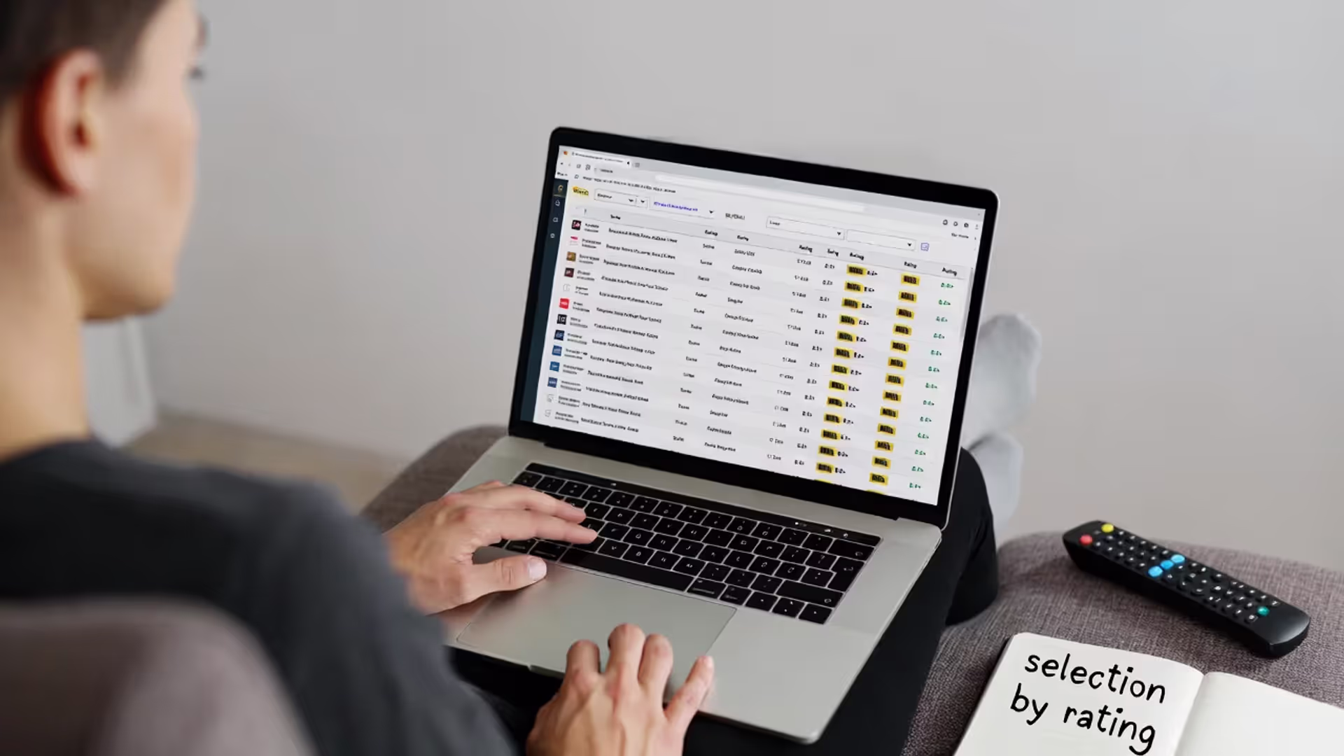 Человек выбирает сериал, ориентируясь на список с порогом IMDb 8.0+